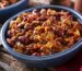Chili con Carne im Tontopf mit Besteck